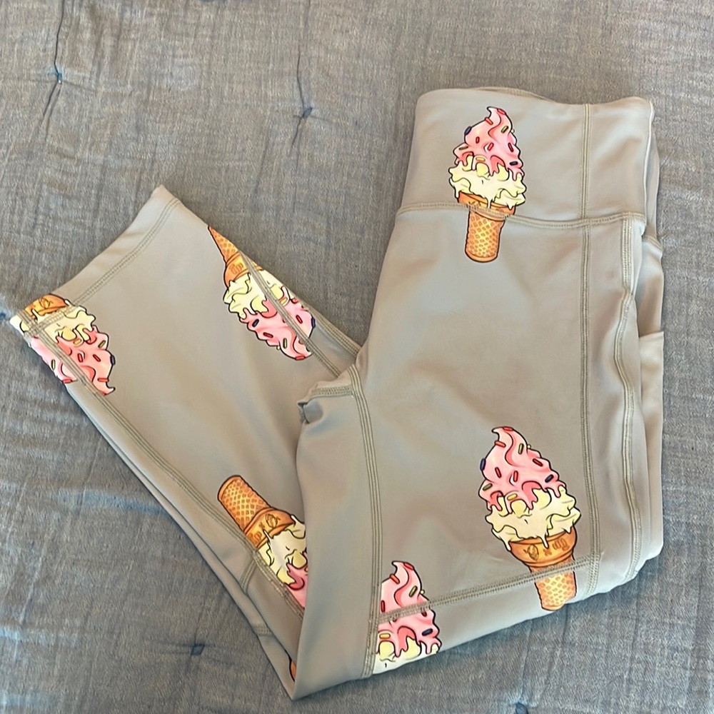 Feed Me Fight Me Capri Leggings
